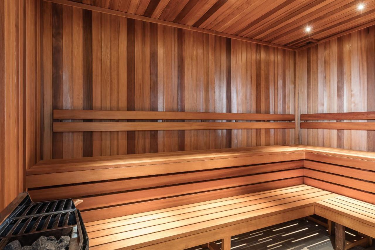 Meriton Suites Zetland Sidney Exterior foto A modern Finnish sauna